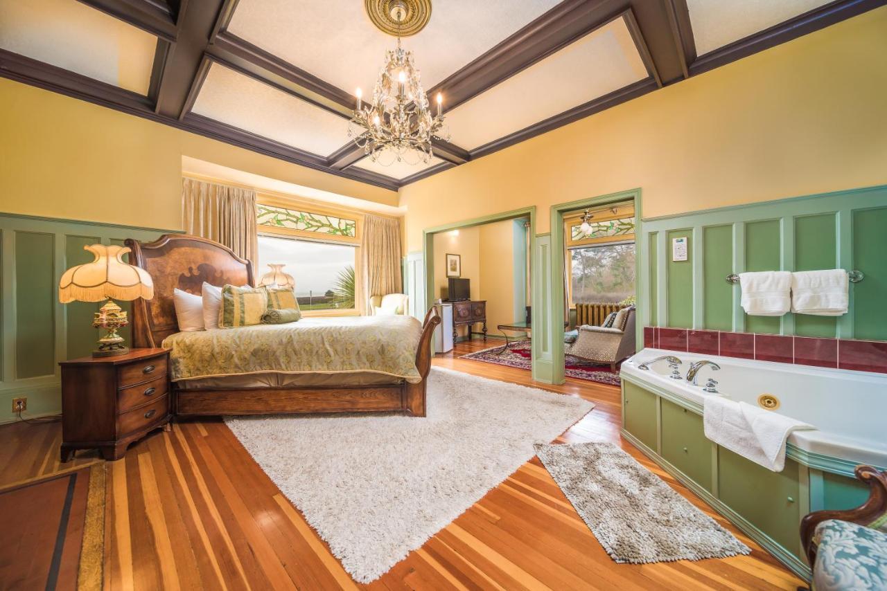 فكتوريا Dashwood Manor Seaside Bed & Breakfast المظهر الخارجي الصورة