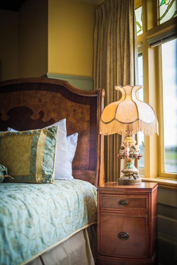 فكتوريا Dashwood Manor Seaside Bed & Breakfast المظهر الخارجي الصورة
