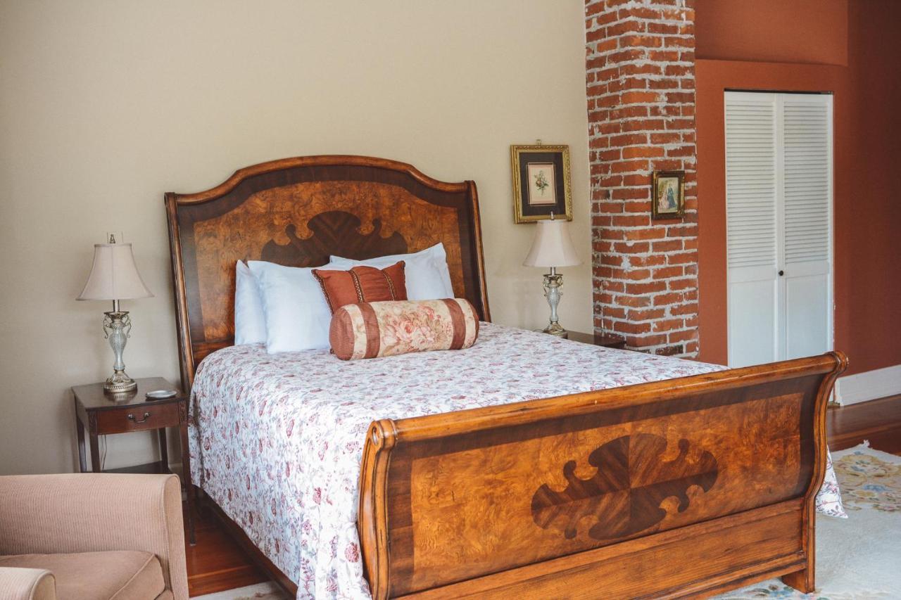 فكتوريا Dashwood Manor Seaside Bed & Breakfast المظهر الخارجي الصورة