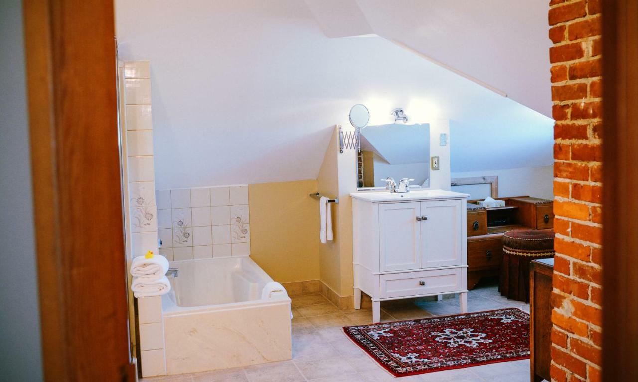فكتوريا Dashwood Manor Seaside Bed & Breakfast المظهر الخارجي الصورة