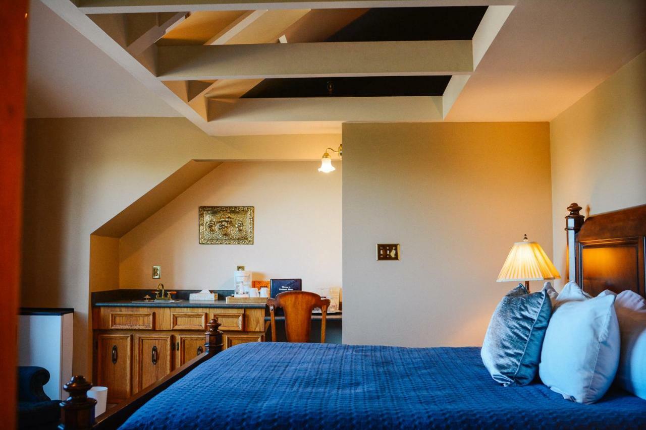 فكتوريا Dashwood Manor Seaside Bed & Breakfast المظهر الخارجي الصورة
