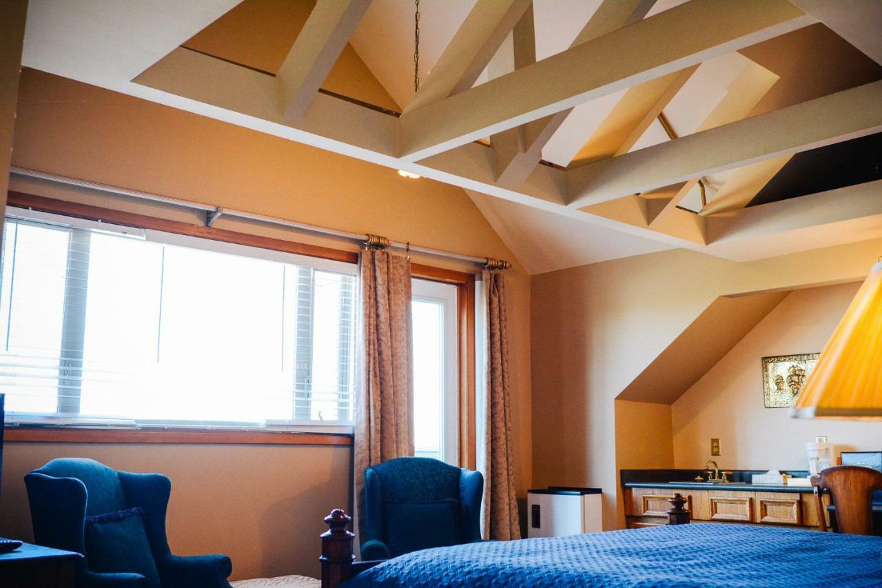 فكتوريا Dashwood Manor Seaside Bed & Breakfast المظهر الخارجي الصورة