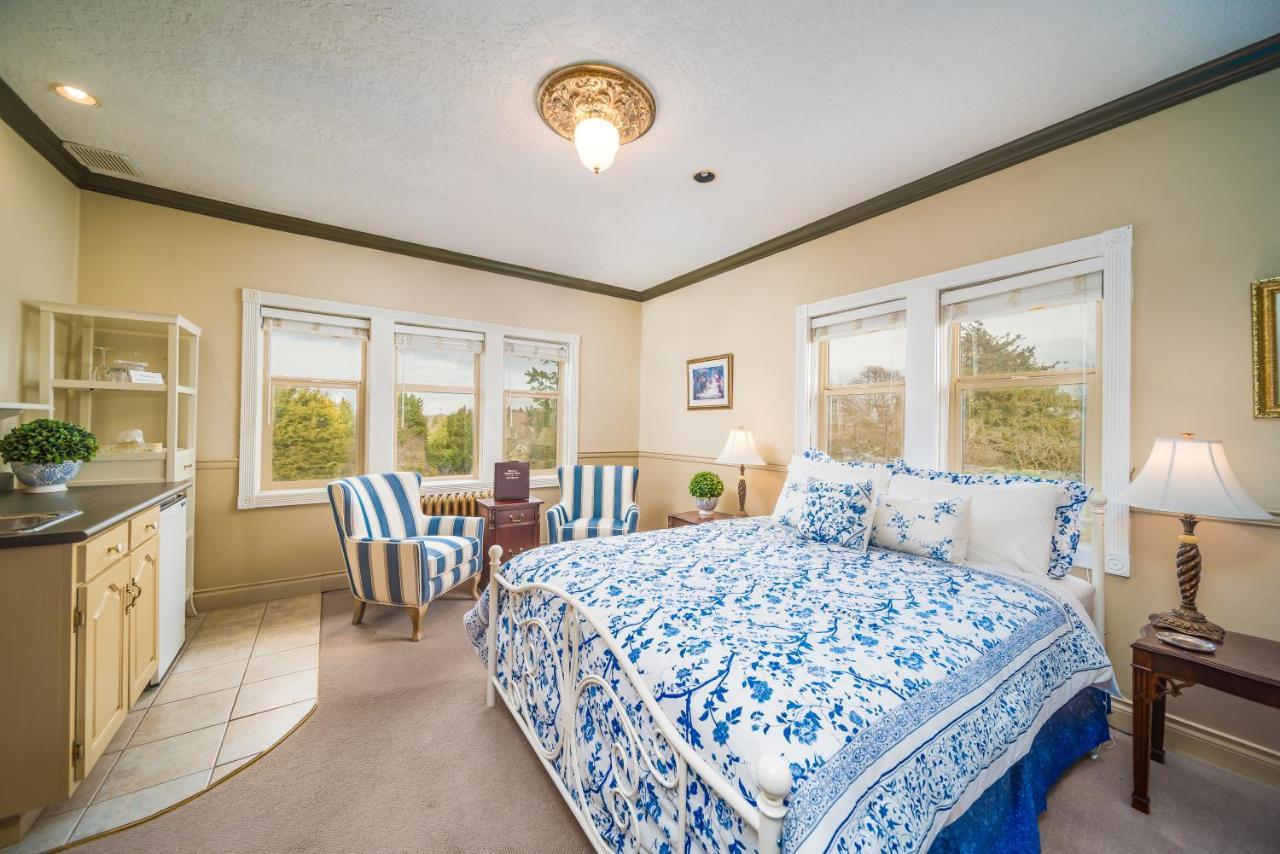 فكتوريا Dashwood Manor Seaside Bed & Breakfast المظهر الخارجي الصورة